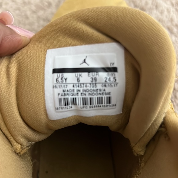 Jordan Wheat 13s 2017 - Picture 3 of 3